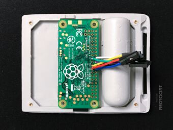 Raspi placed on the lid